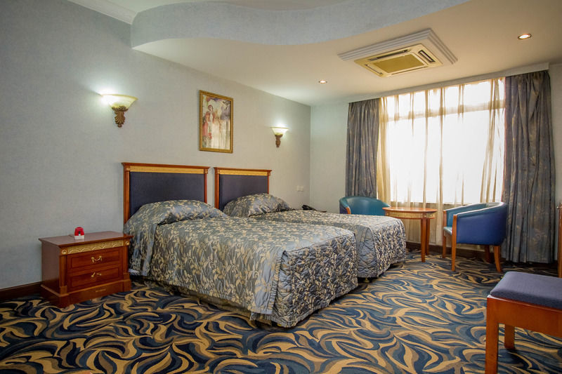 City Royal Resort Hotel Kyambogo  Екстер'єр фото