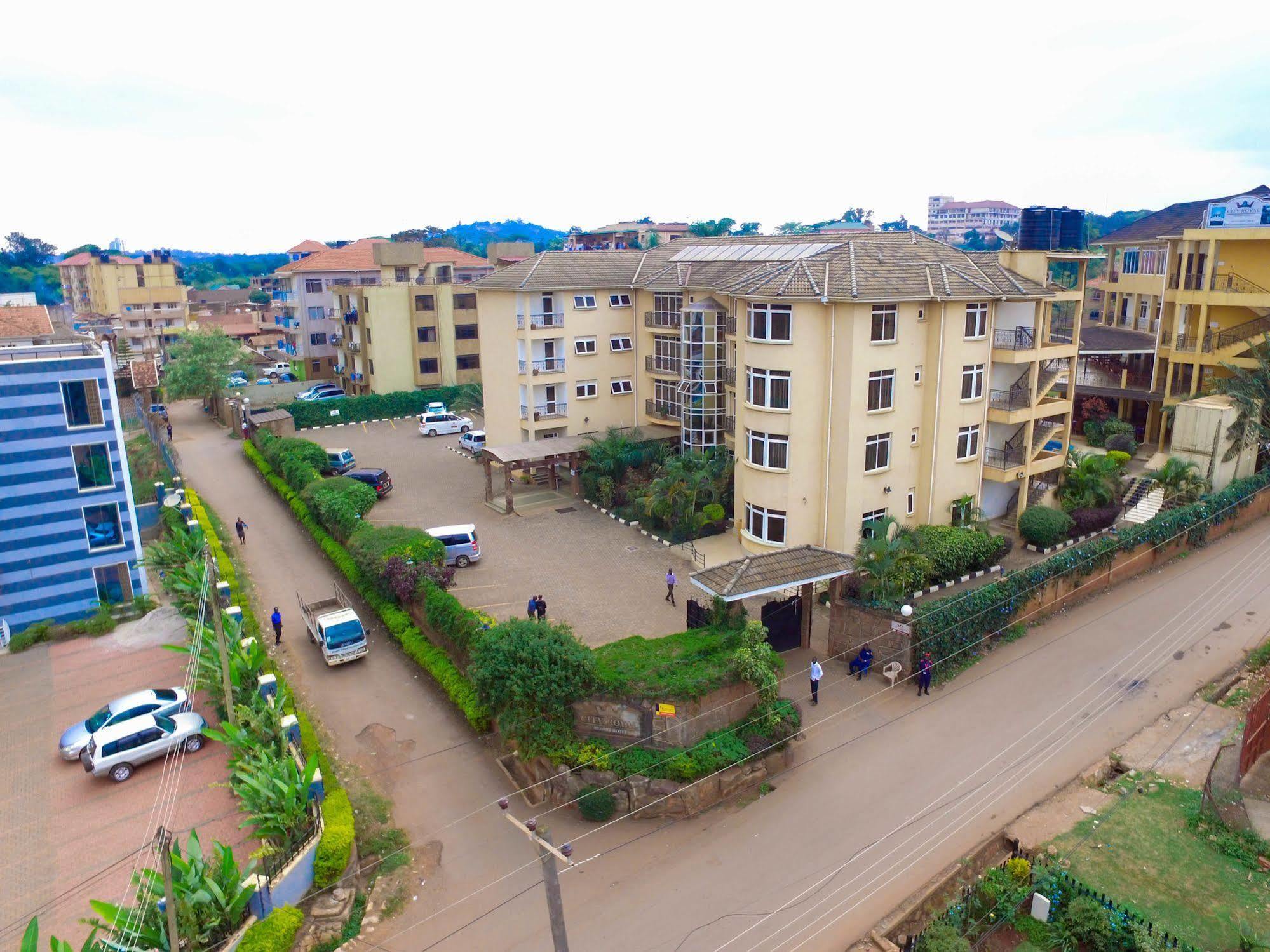 City Royal Resort Hotel Kyambogo  Екстер'єр фото