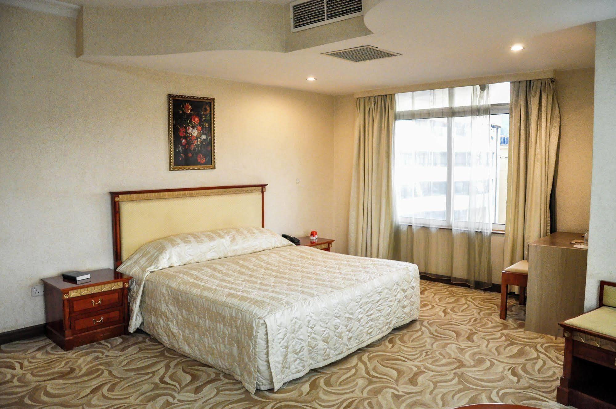City Royal Resort Hotel Kyambogo  Екстер'єр фото